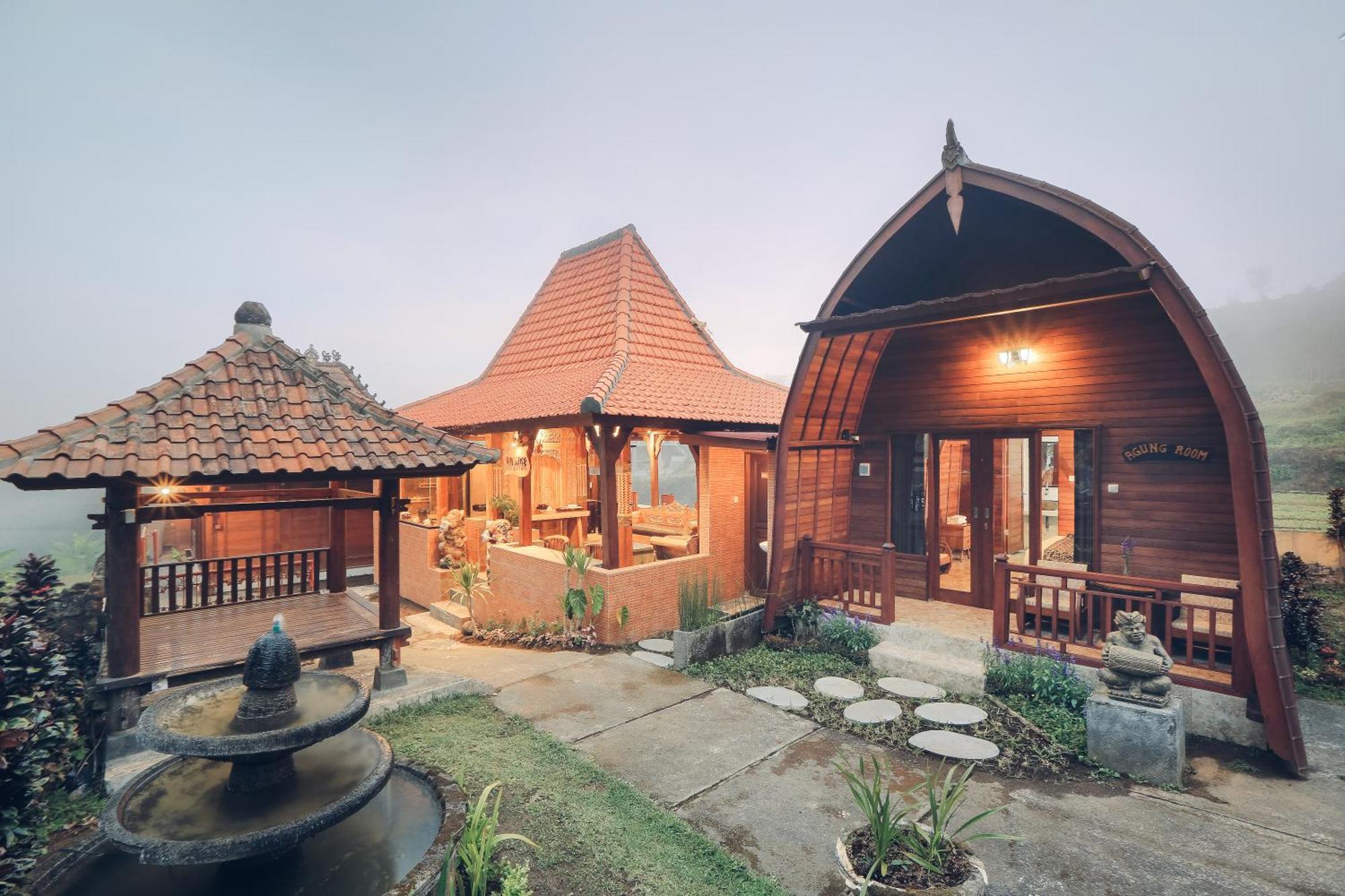 Tunjung Sari Villa Bedugul Bedugul  Exterior photo