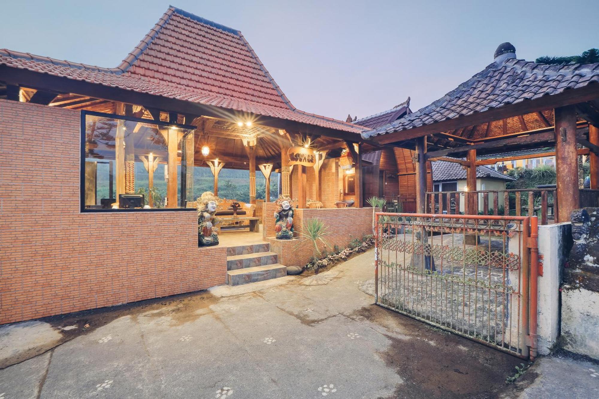 Tunjung Sari Villa Bedugul Bedugul  Exterior photo