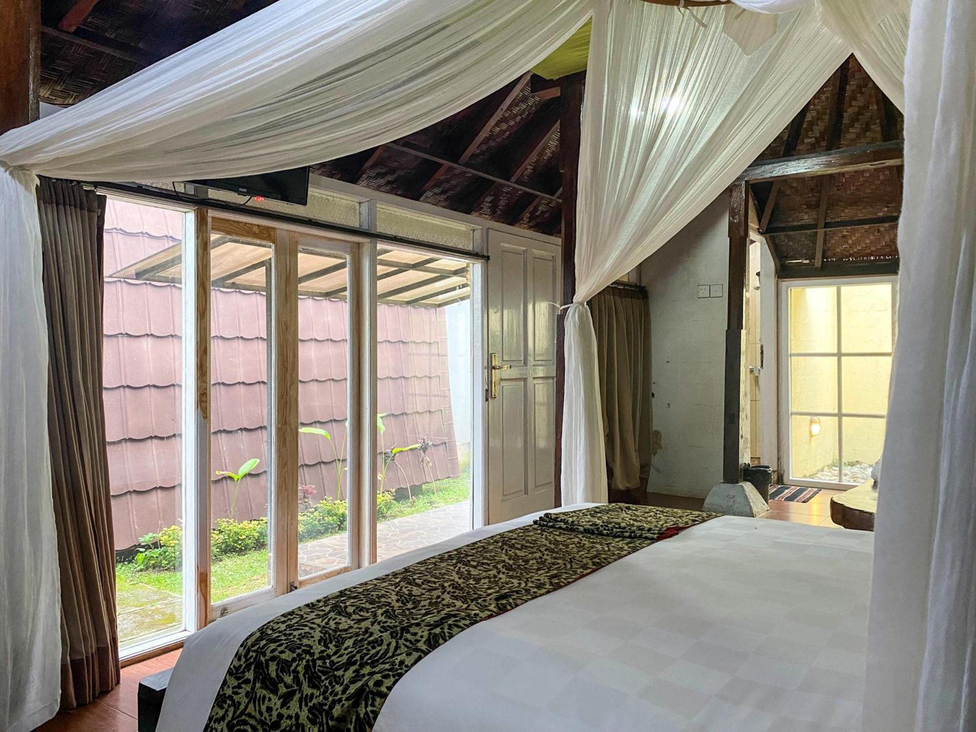 Tunjung Sari Villa Bedugul Bedugul  Exterior photo